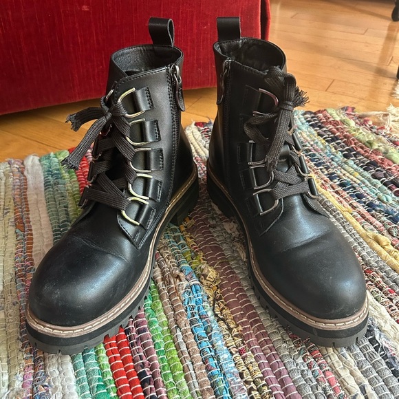 AquaDiva Stylish Shirley Black Leather Combat Boots 37/6.5" - Picture 2 of 16